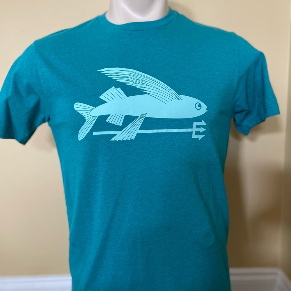 Men’s Blue Patagonia Fish Slim Fit T-shirt Size Large